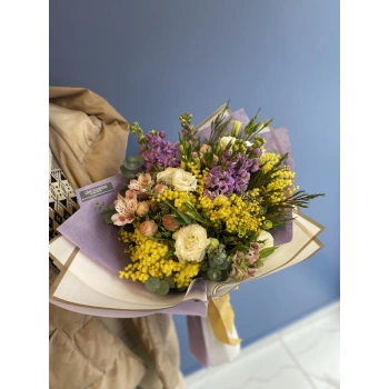 Yellow Lilac Spring Bouquet