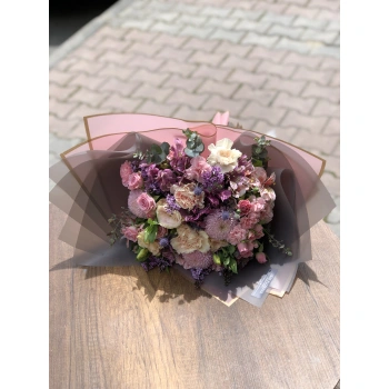 Lila Spring Bouquet