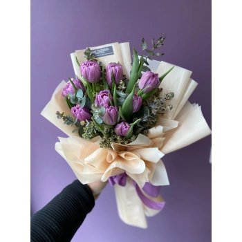 Lila Double Tulip Bouquet