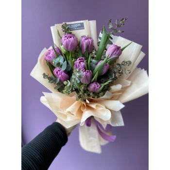 Lila Double Tulip Bouquet