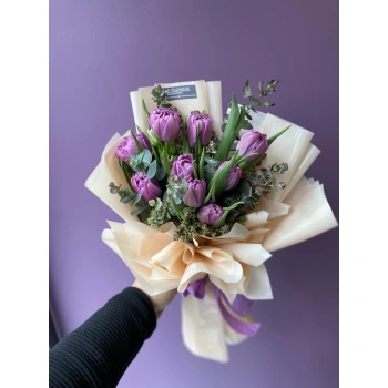 Lila Double Tulip Bouquet
