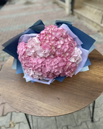 Karışık Pembe Ortanca Buketi