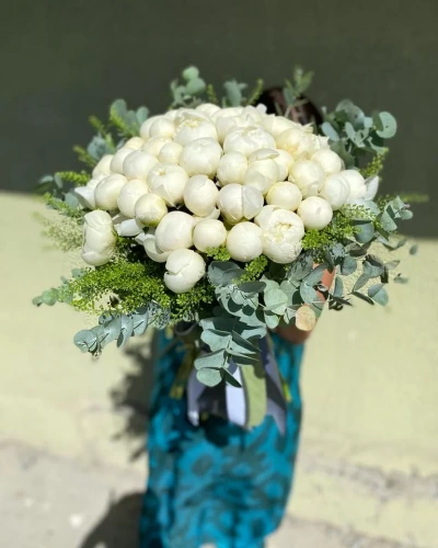 51 Beyaz Şakayık Buketi