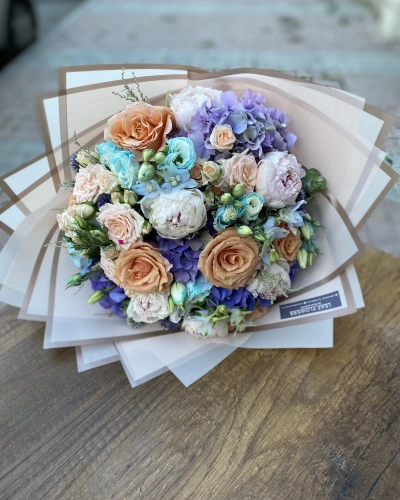 Şakayıklı Mevsim Çiçeği