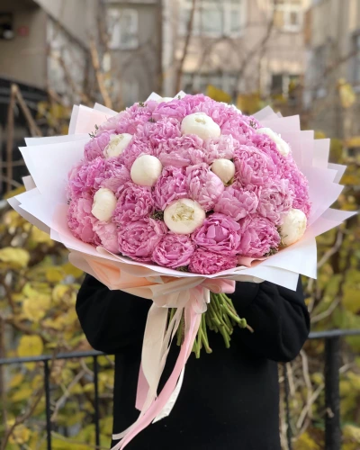 Pembe Beyaz Şakayık Buket