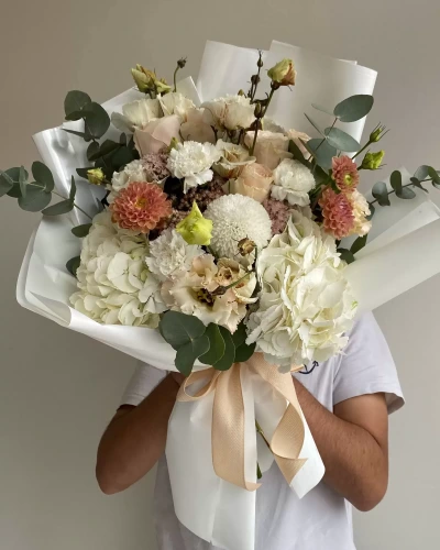 Beyaz Turuncu Krem Mevsim Buketi