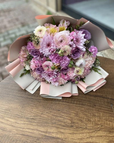 Pembe Lila Bahar Buket