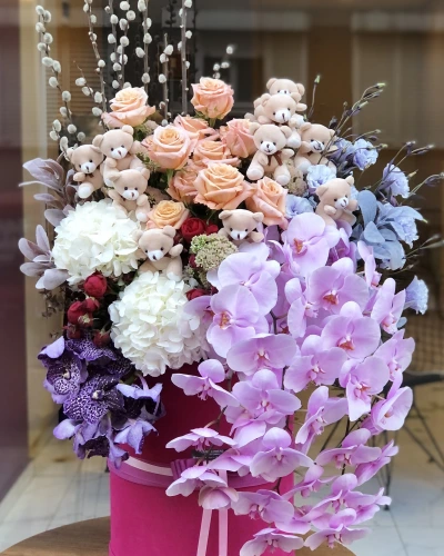 Orkideli Büyük Aranjman