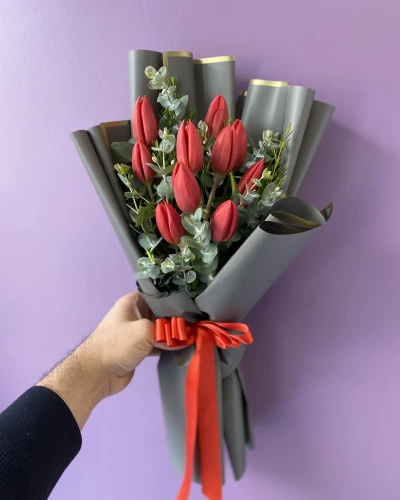 Kırmızı Lale Buket