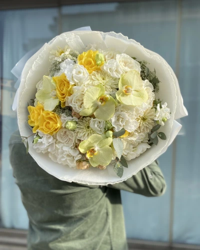 Sarı Beyaz Orkideli Buket