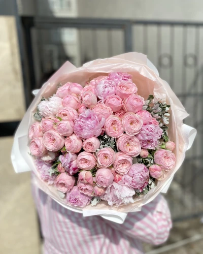 Pembe Şakayık Çardak Özel Gül