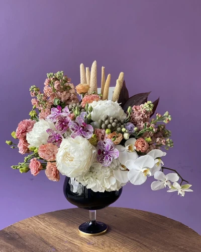 Orkideli Beyazlı Somonlu Büyük Aranjman