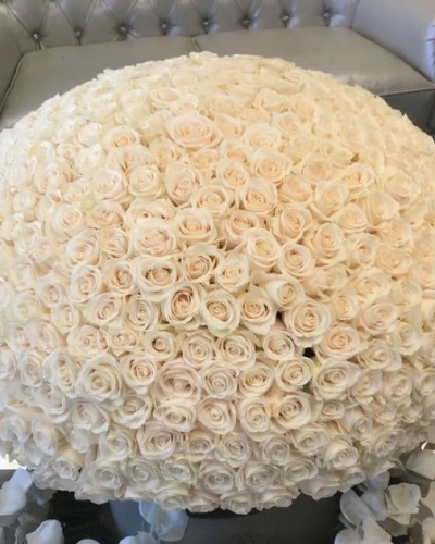 501 Krem Dev Gül Aranjmanı