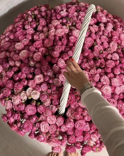 Dev Lila Çardak Gül Aranjmanı