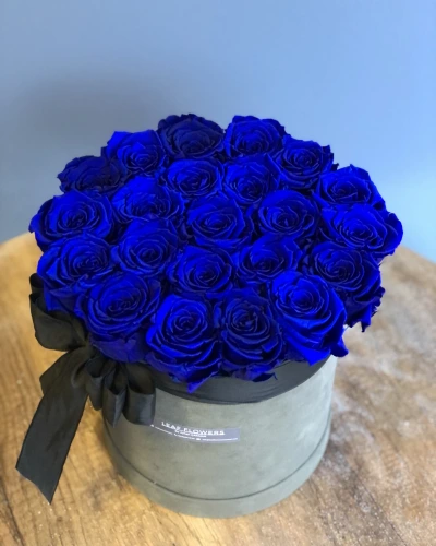 Mavi Şoklu Gül Aranjman