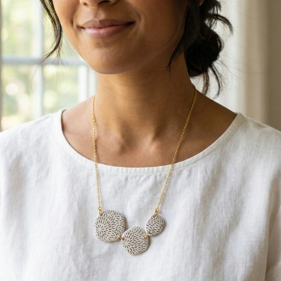 SOFT DOTS – Çelik Zincirli Polimer Kil Kolye