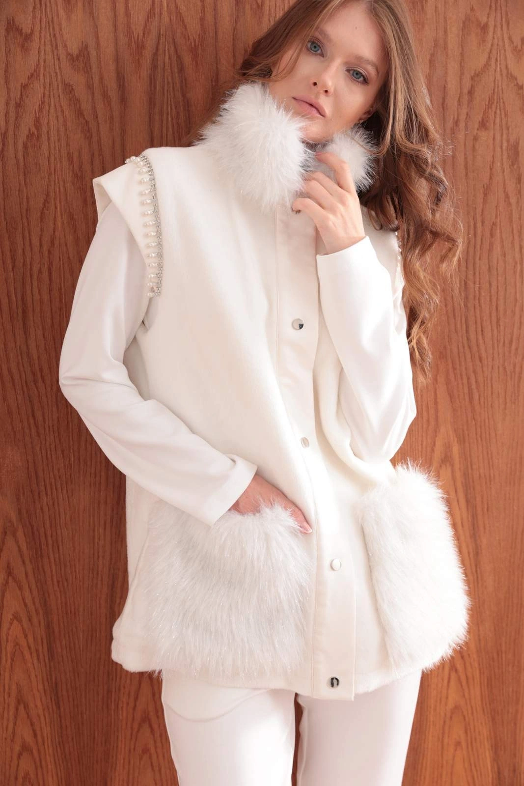 PELUŞ DERİ KÜRK KONBİNLİ YELEK & DERİ ETEK MODAL TUNİK - Ekru