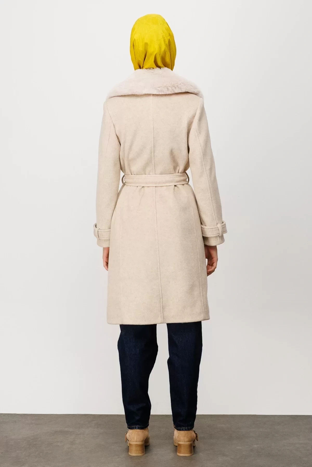 KÜRKLÜ KAŞE KABAN - Kum