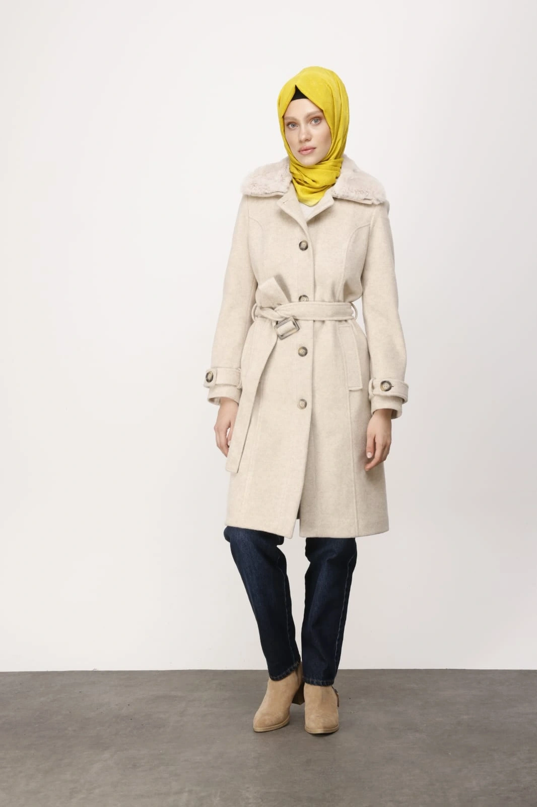 KÜRKLÜ KAŞE KABAN - Kum