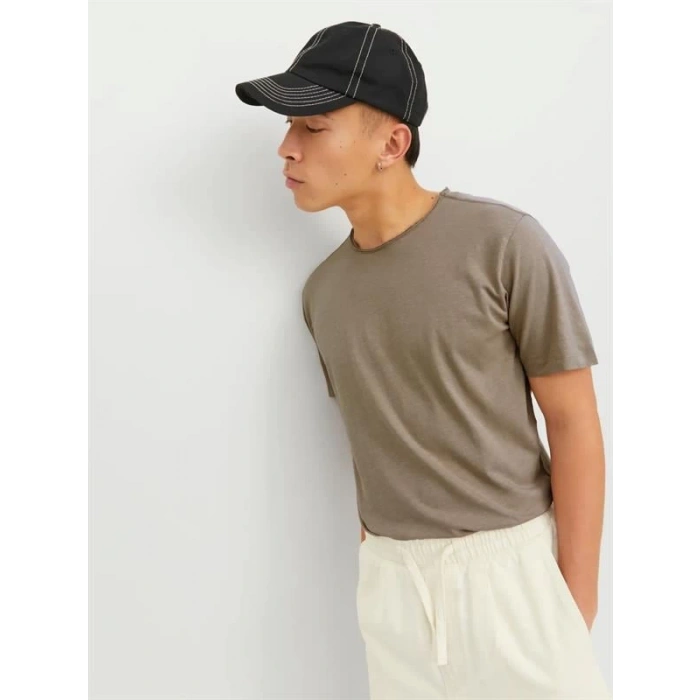 12182498 Yırtık Yaka  Oval Kesim Erkek Tshirt Bej