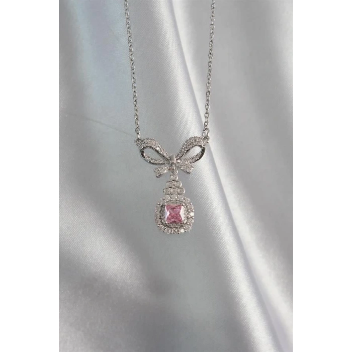 316L Çelik Gümüş Renk Fiyonk Detay Pembe Zirkon Taşlı Tektaş Kolye