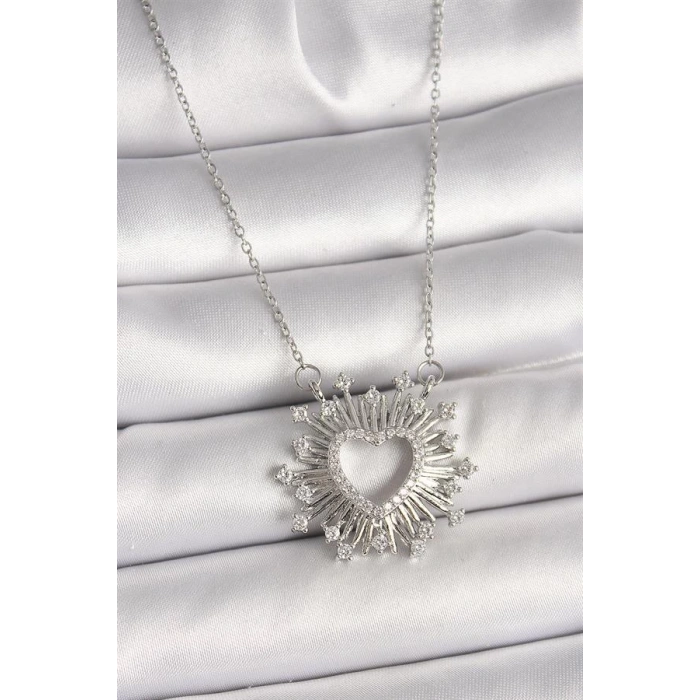 316L Çelik Gümüş Renk Zirkon Taşlı Kalp Model Kadın Kolye