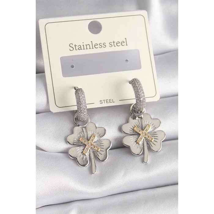 316L Çelik Gümüş Renk Zirkon Taşlı Yonca Model Kadın Küpe