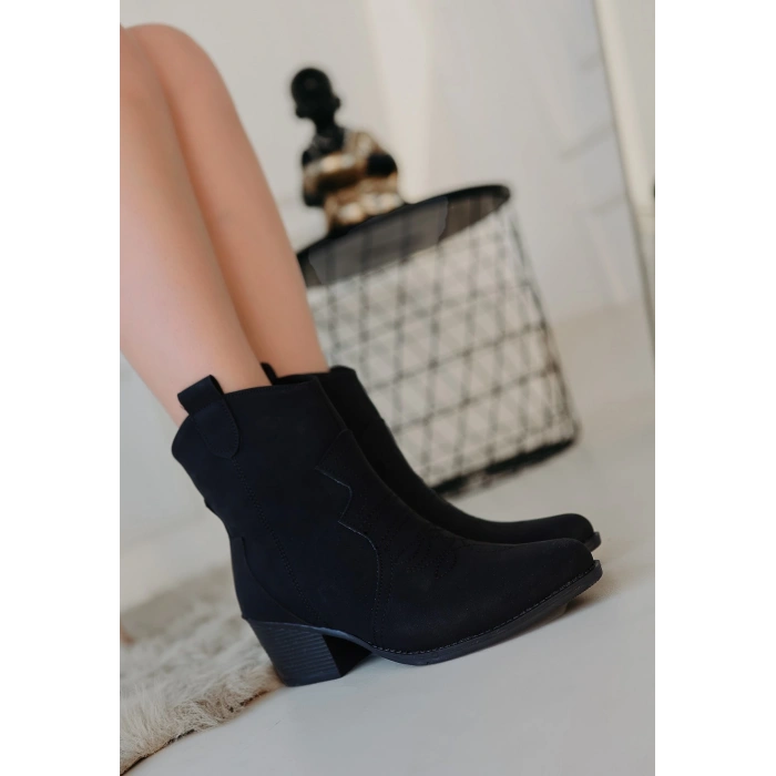 Akver Siyah Nubuk Topuklu Bot