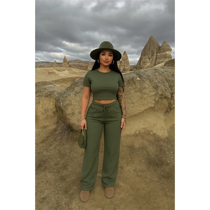 Bol paça pantolonlu alt üst takım