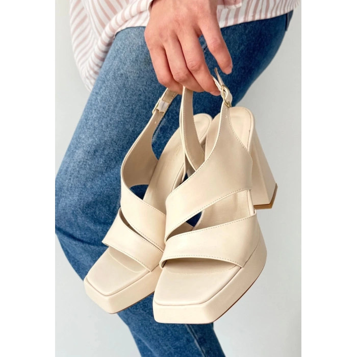 Cica Bej Cilt Topuklu Ayakkabı