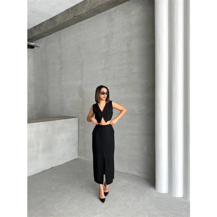 Çilek takım etek yelek