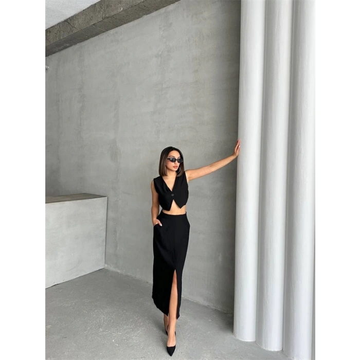 Çilek takım etek yelek