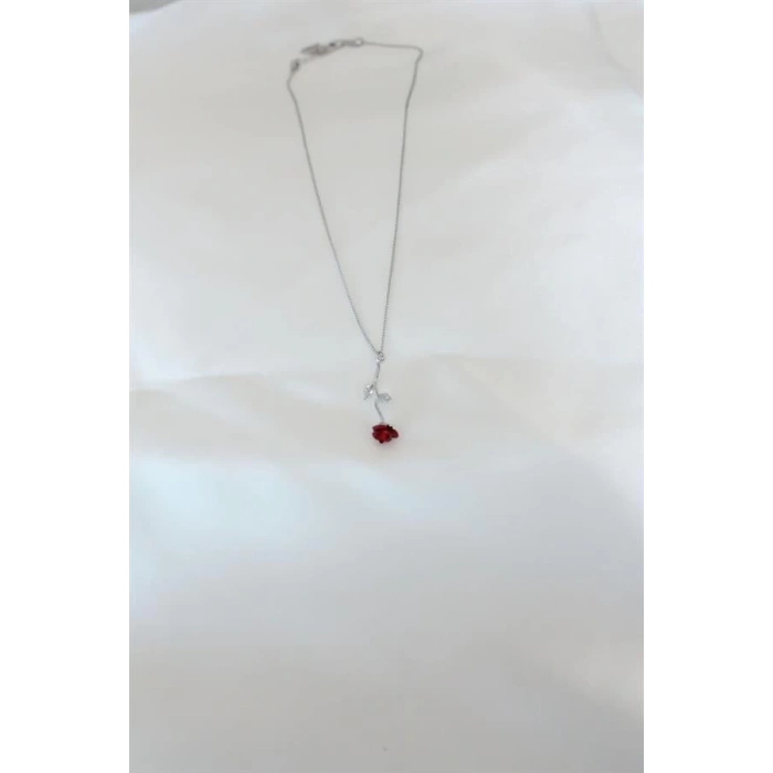 Gümüş Kaplama Kırmızı Gül Figürlü Kadın Kolye