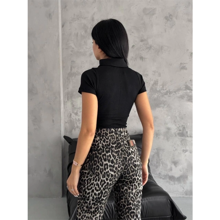 Kaşkorse Yaka Fermuarlı Bluz Siyah