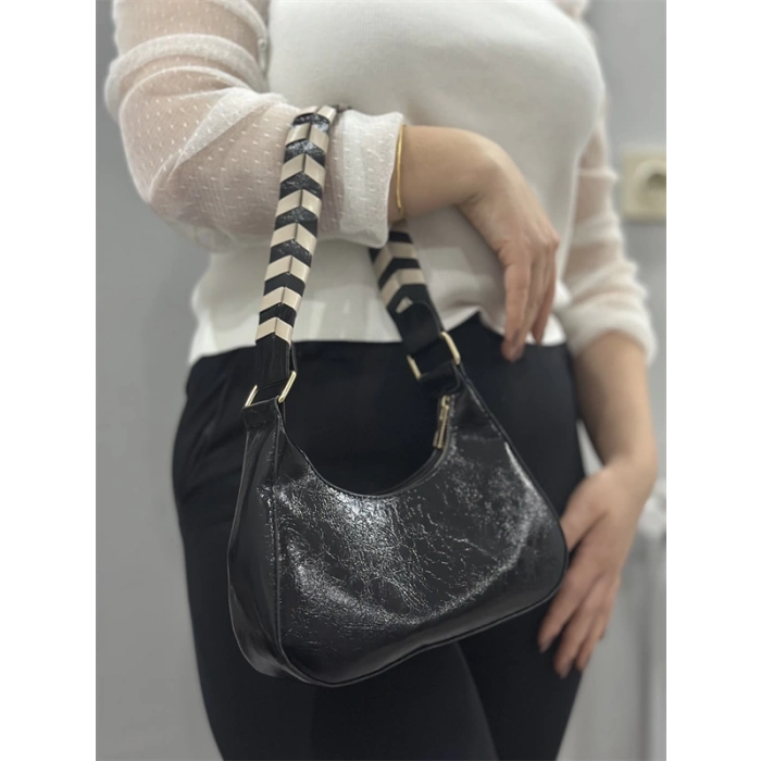 Kraş siyah cilt çanta