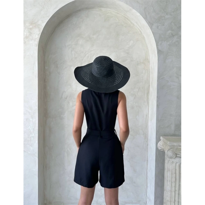 Kuşaklı şortlu tulum