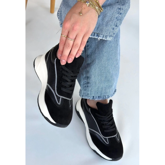 Lemda Siyah Süet Bağcıklı Spor Ayakkabı