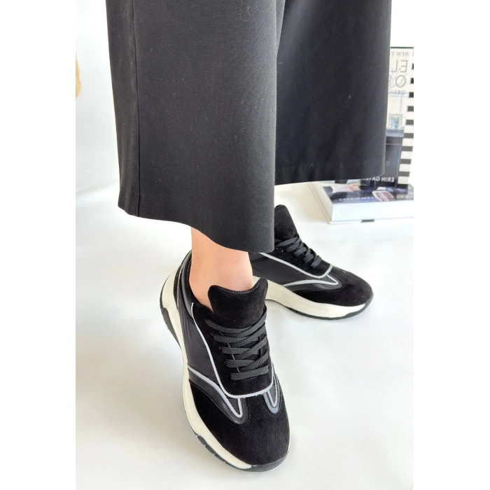 Mark Siyah Cilt Bağcıklı Spor Ayakkabı