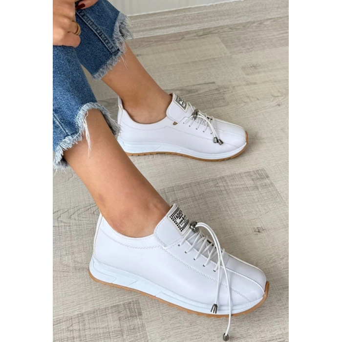Monya Beyaz Cilt Bağcıklı Spor Ayakkabı