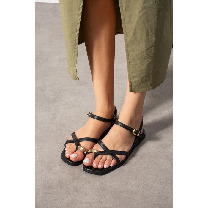 Nordi Siyah Cilt Kemerli Sandalet