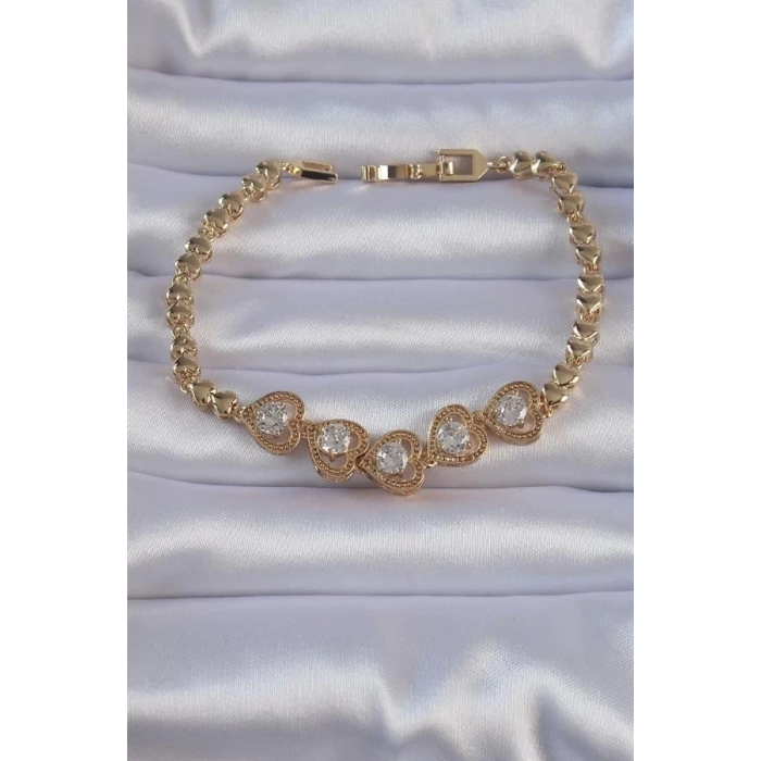 Pirinç Gold Renk İçi Zirkon Taşlı Kalp Figürlü Bileklik
