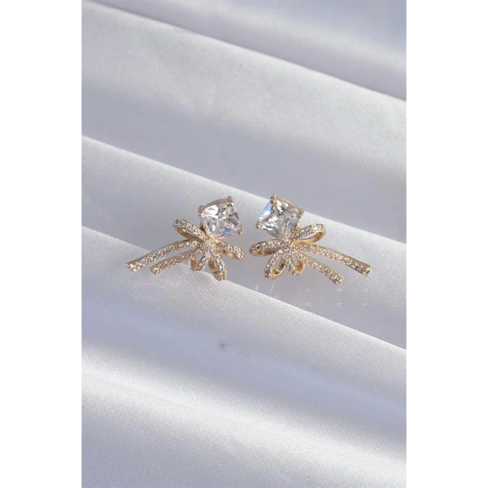 Pirinç Gold Renk Kare Zirkon Taşlı Fiyonk Küpe