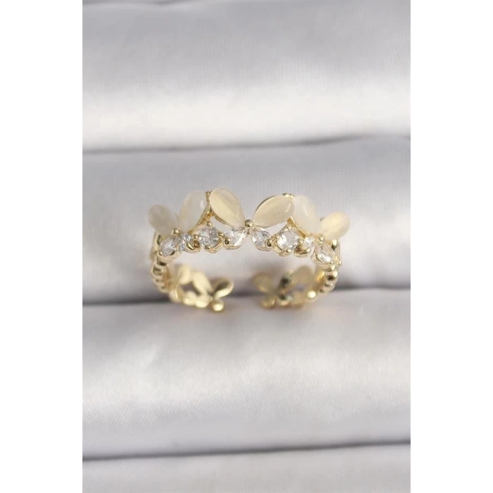 Pirinç Gold Renk Zirkon Taş Detaylı Beyaz Mineli Kelebek Model Ayarlanabilir Yüzük