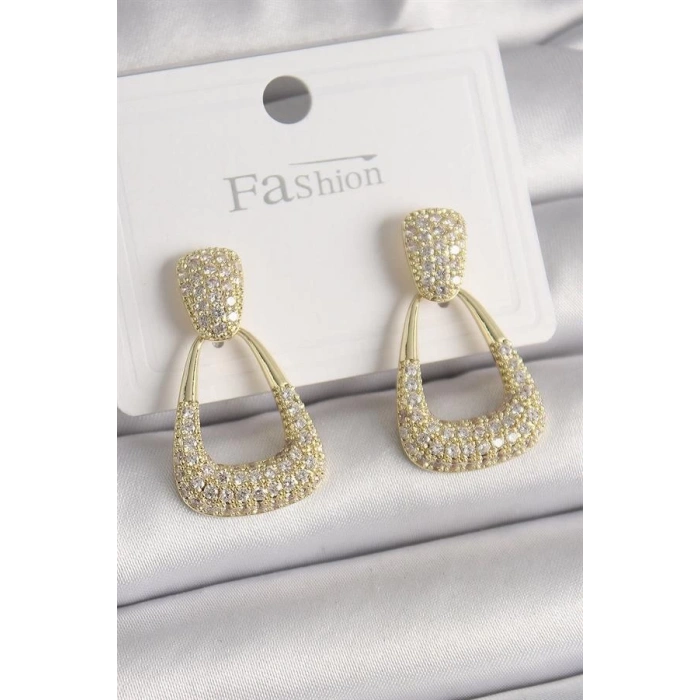 Pirinç Gold Renk Zirkon Taşlı Sallantı Üçgen Model Kadın Küpe