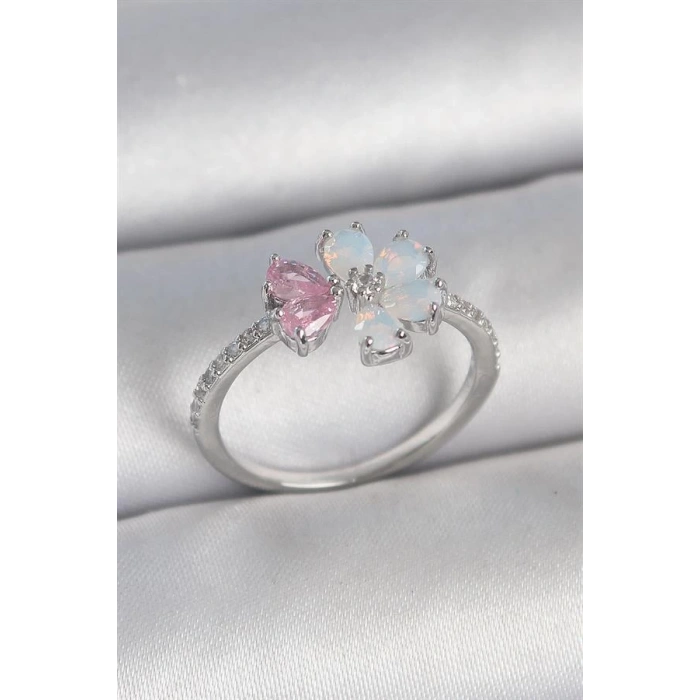 Pirinç Gümüş Renk Beyaz Mineli Pembe Zirkon Taşlı Çiçek Model Kadın Yüzük