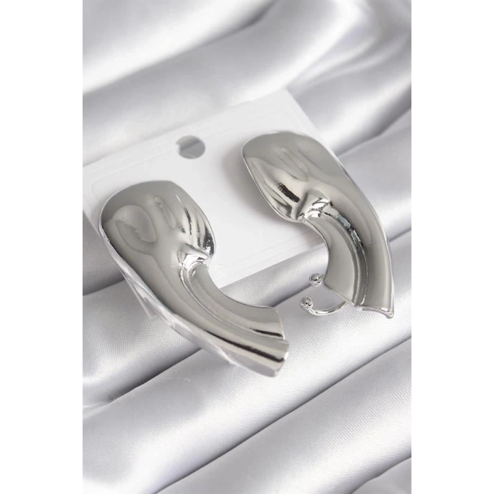 Pirinç Gümüş Renk İşlemeli Kadın Küpe