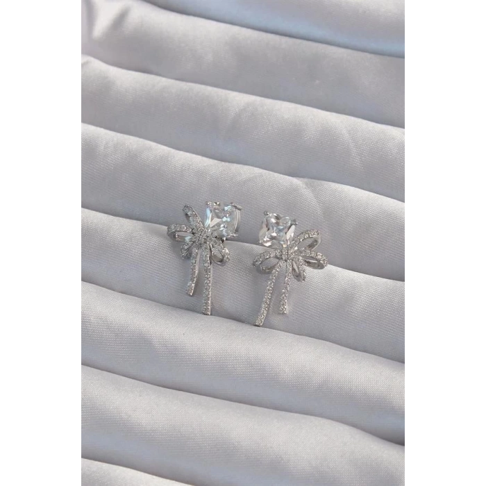 Pirinç Gümüş Renk Kare Zirkon Taşlı Fiyonk Küpe