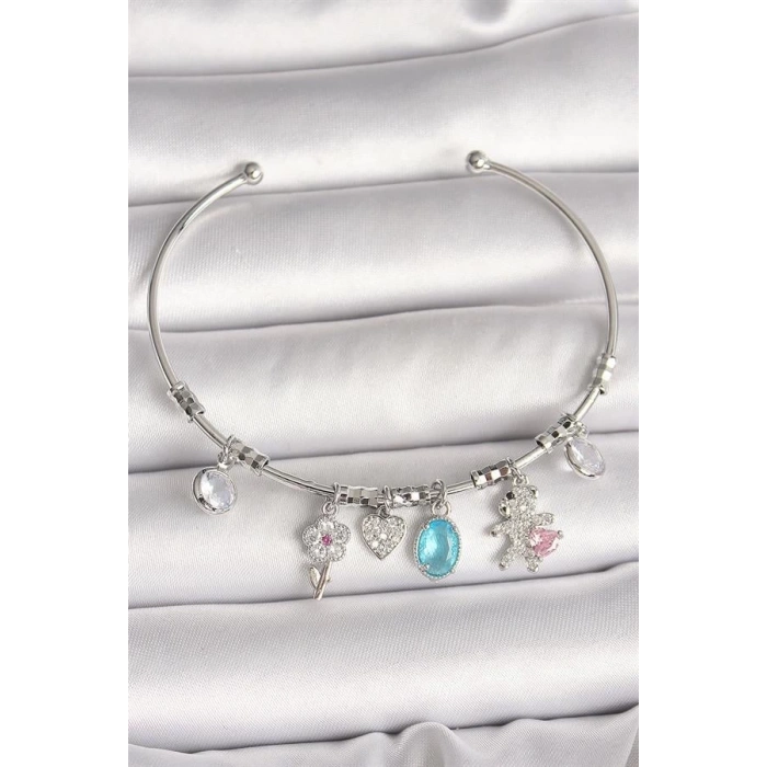 Pirinç Gümüş Renk Sallantı Zirkon Taşlı Ayıcık Figür Çiçek Detay Charm Kadın Bileklik