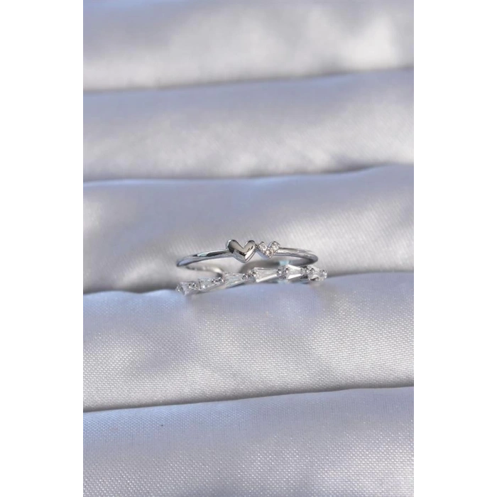 Pirinç Gümüş Renk Zirkon Taşlı Kalpli 2li Görünüm Ayarlanabilir Yüzük