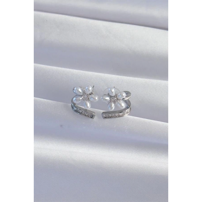 Pirinç Gümüş Renk Zirkon Taşlı Kıvrımlı İnci Çiçek Küpe